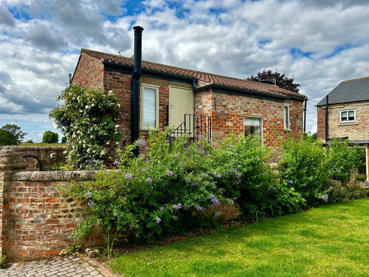 Tanyard - Whixley, York, North Yorkshire * Йорк